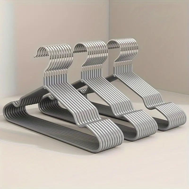 Retro Hangers Set of 10 for Stylish Home Organization